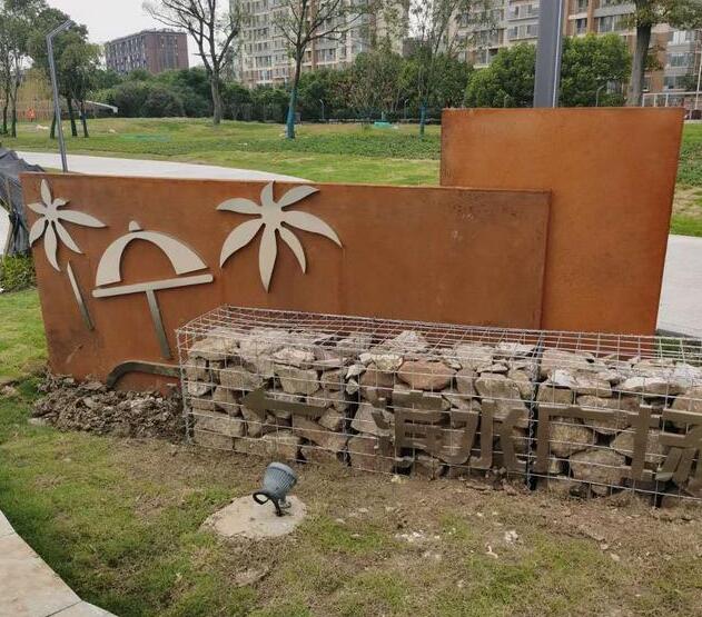靖西锈钢板挡土墙